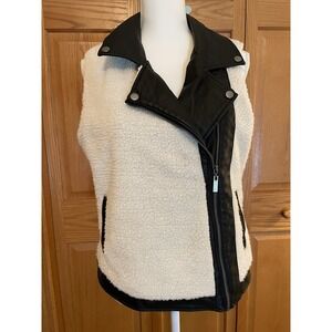 Odyn Women's Size Medium Ivory Faux Leather And Faux Sherpa Zip Front Moto Vest
